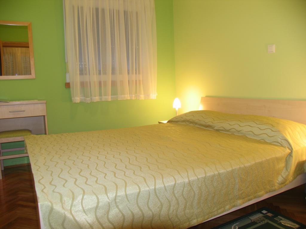 Apartments Villa Ceres Klek Rum bild
