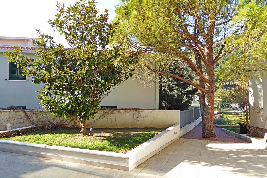 Apartments Villa Ceres Klek Exteriör bild