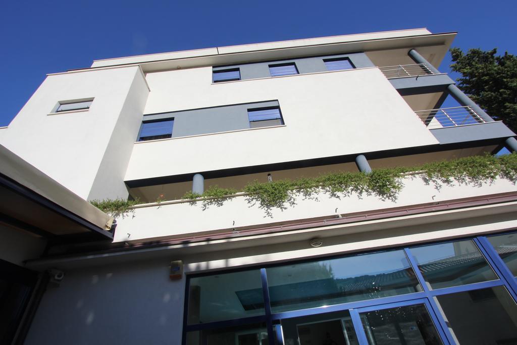 Apartments Villa Ceres Klek Exteriör bild